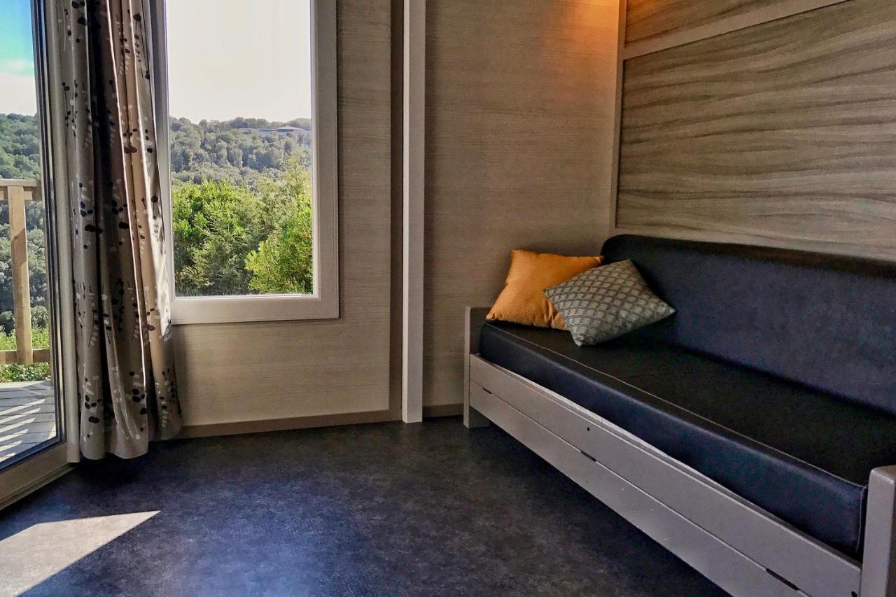 Les Suites De Pertamina Бонифачо Экстерьер фото